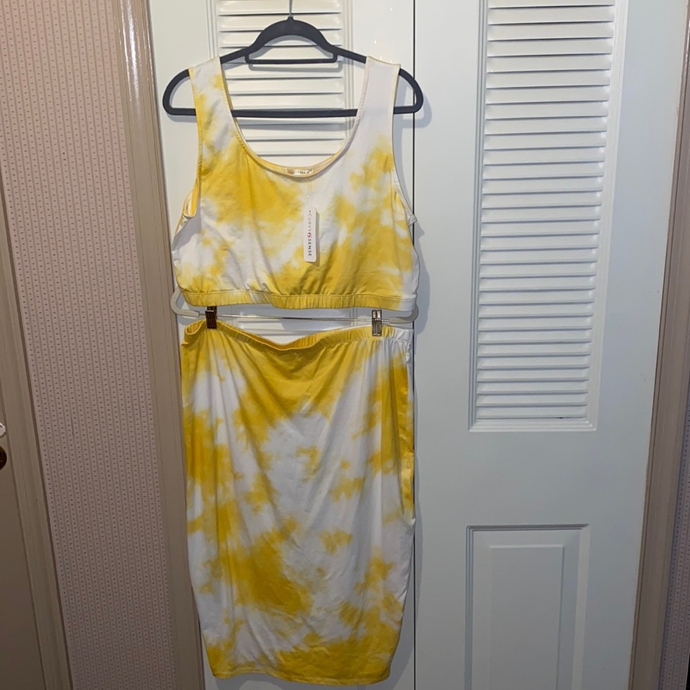 Yellow white Tie dye 2 piece skirt cropped tank set size 2X